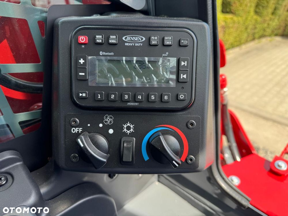 Takeuchi TL8R2 High Flow - 18