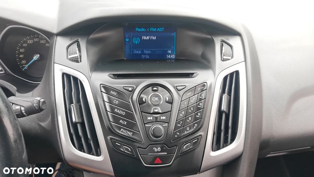 Ford Focus Turnier 1.0 EcoBoost Start-Stopp-System Champions Edition - 15