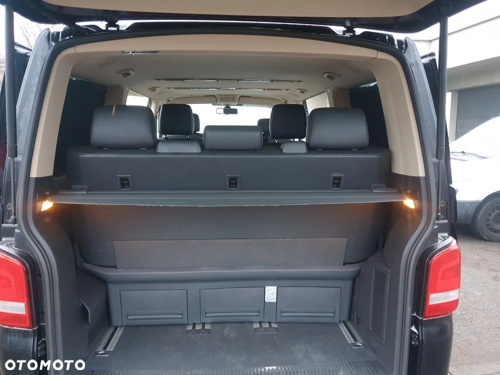 Volkswagen Multivan - 26