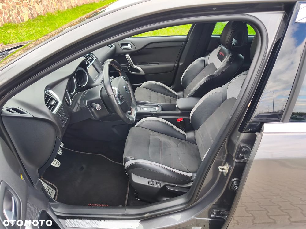 DS Automobiles DS 4 - 12