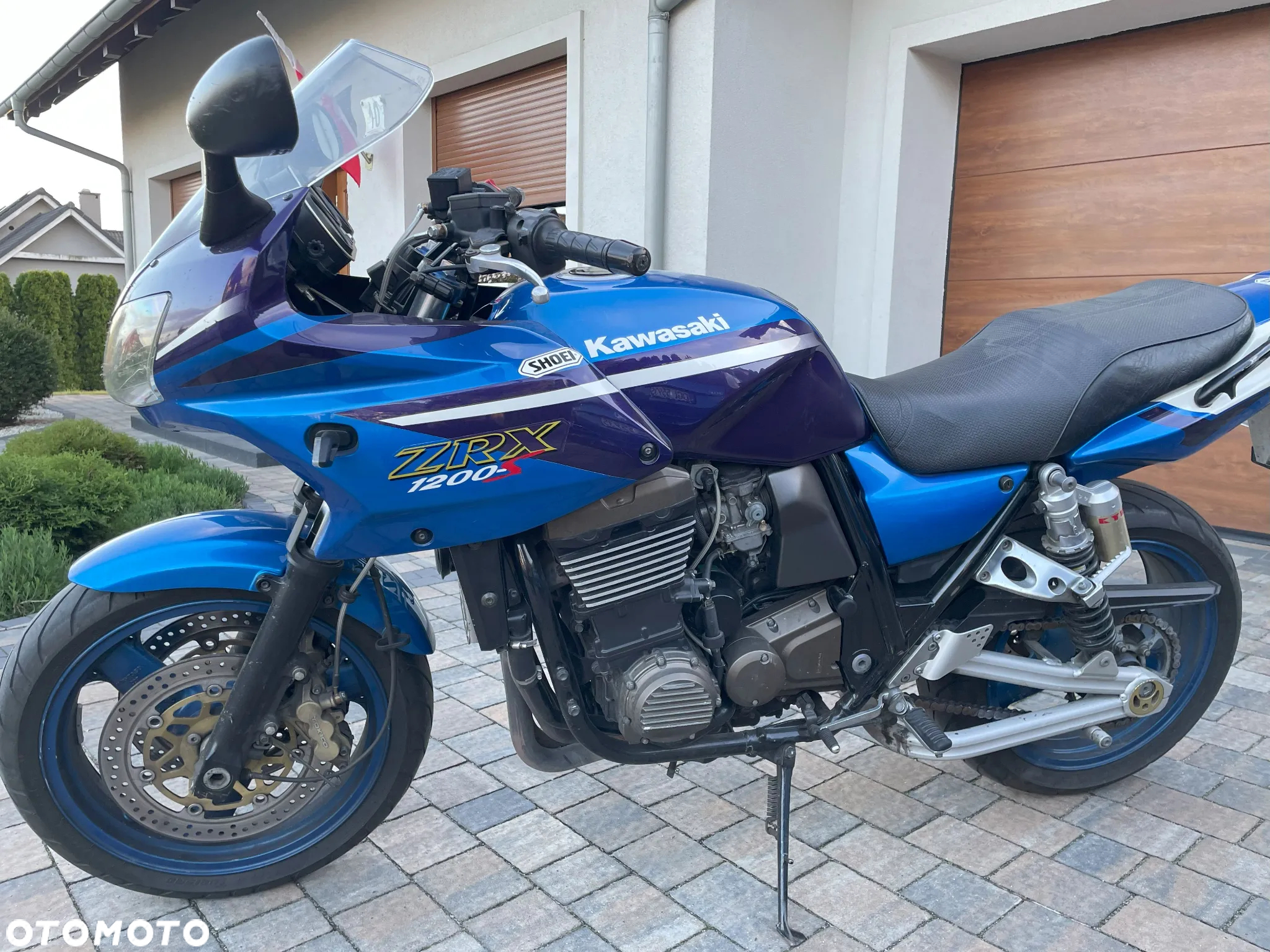 Kawasaki ZRX - 4