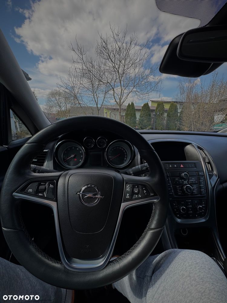 Opel Astra 1.4 T Cosmo - 19