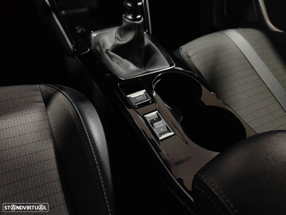 Peugeot 208 1.2 PureTech Allure EAT8 - 48