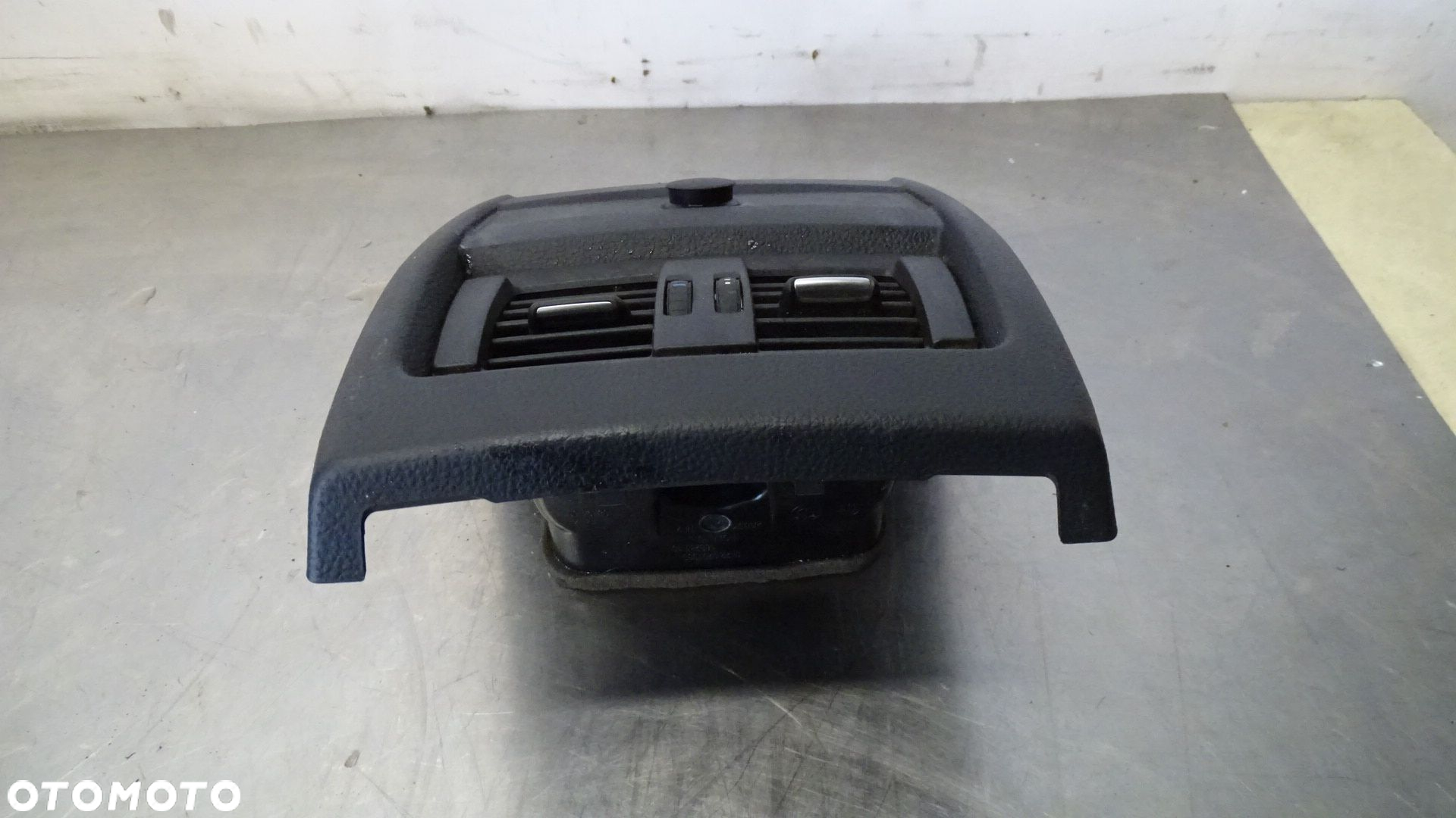KRATKA NAWIEWU TYLNIA BMW F30 320D ED 64229207330 - 3