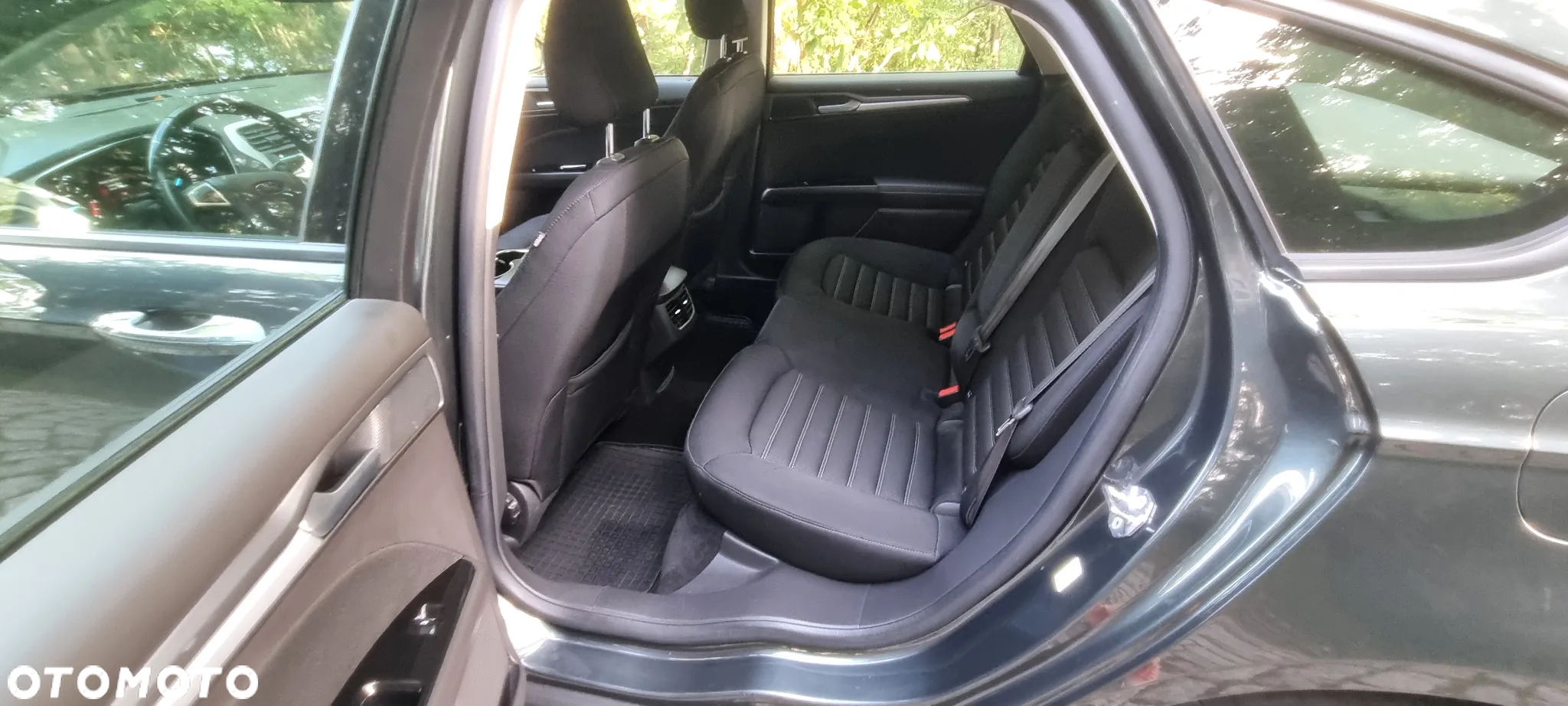 Ford Mondeo 2.0 TDCi Silver X (Amb Plus) PowerShift - 19