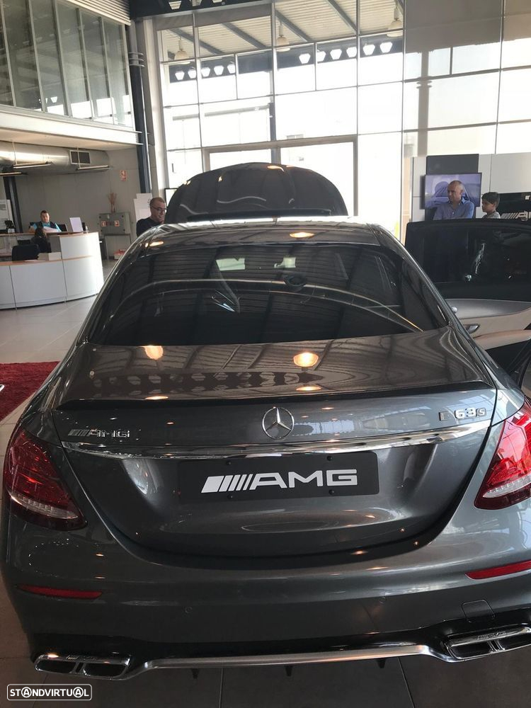 Mercedes-Benz E 63 AMG S 4-Matic+ - 57