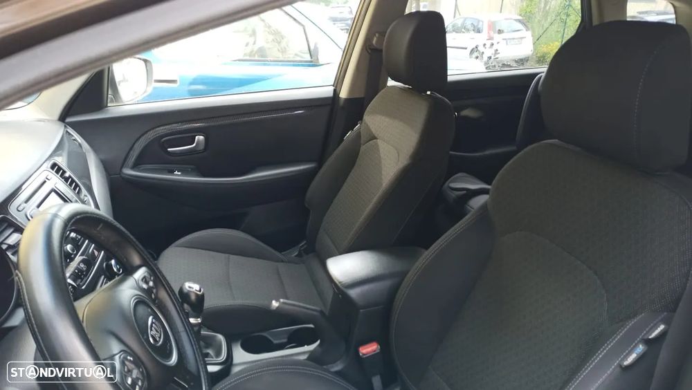 Kia Carens 1.7 CRDi ISG EX - 14