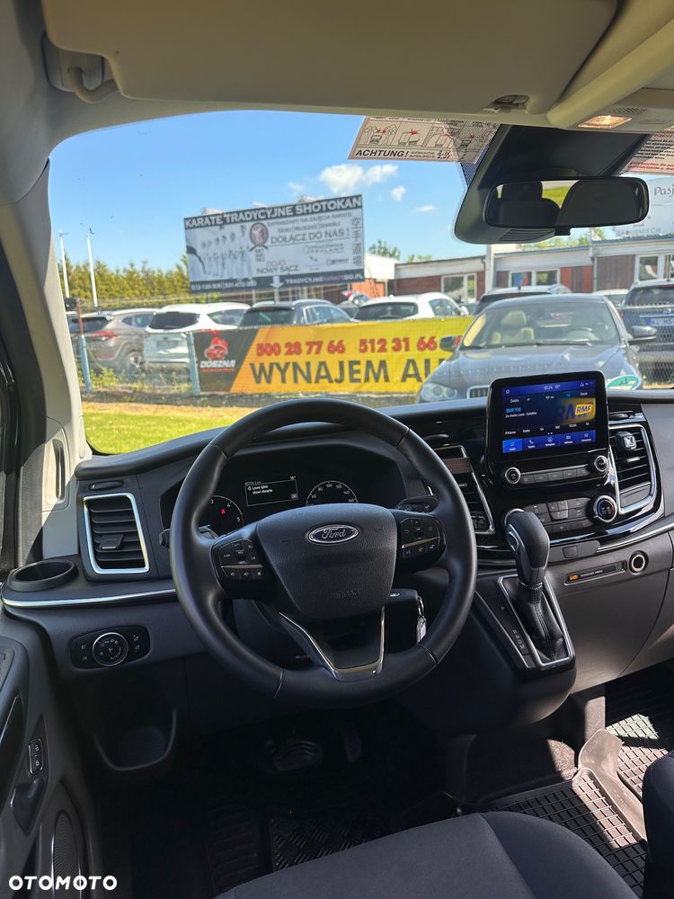 Ford Tourneo Custom - 18