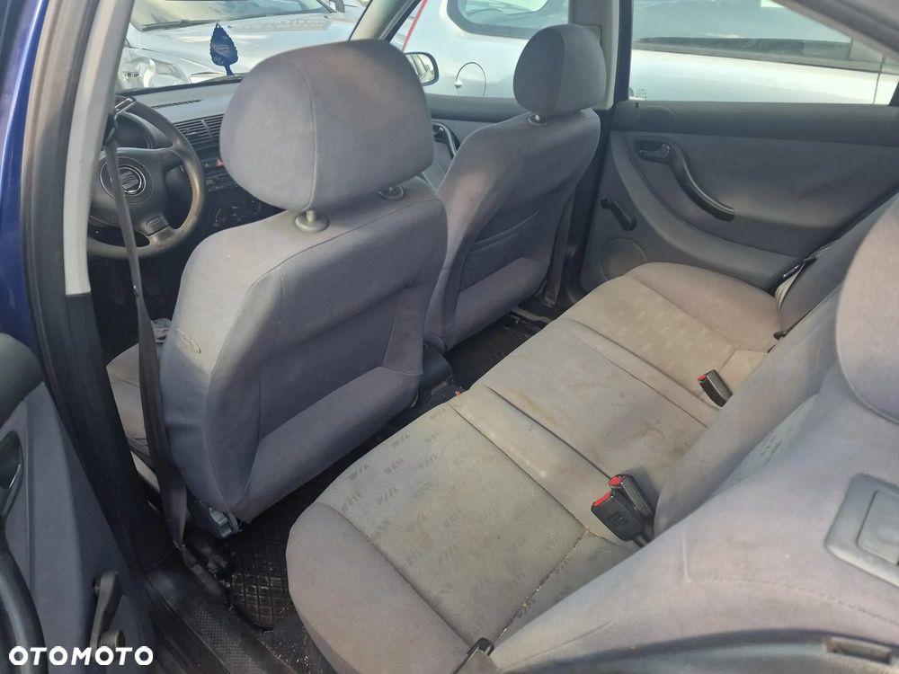 Seat Leon 2000 poj. 1.6 benzyna 101 KM - samochód cały na części - 3