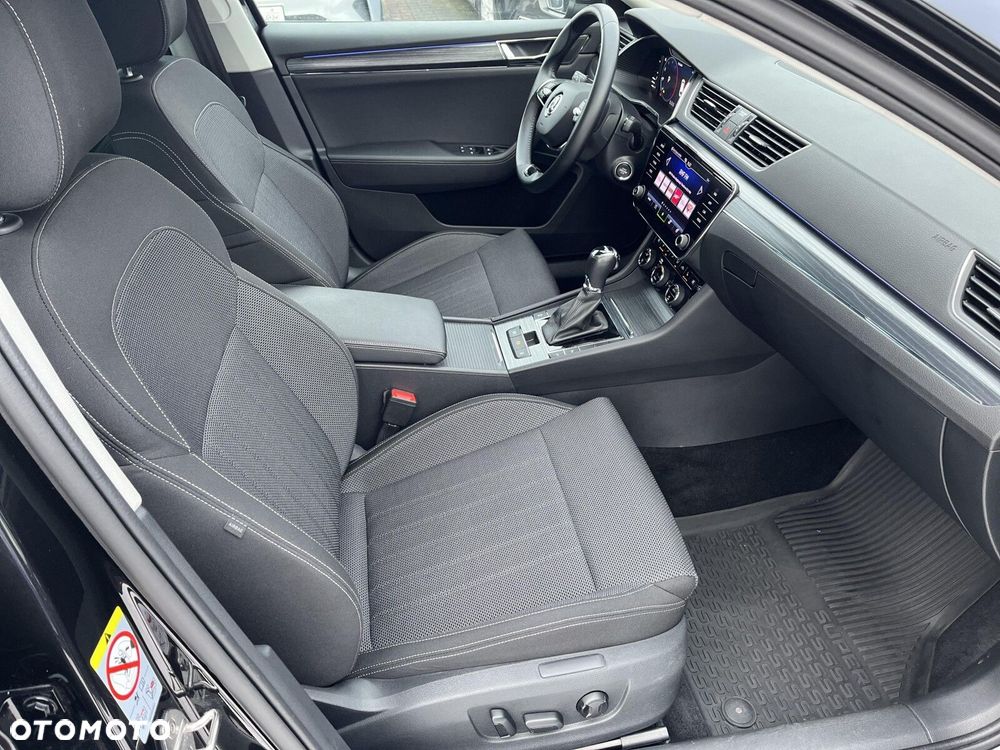 Skoda Superb 2.0 TDI SCR Style DSG - 15