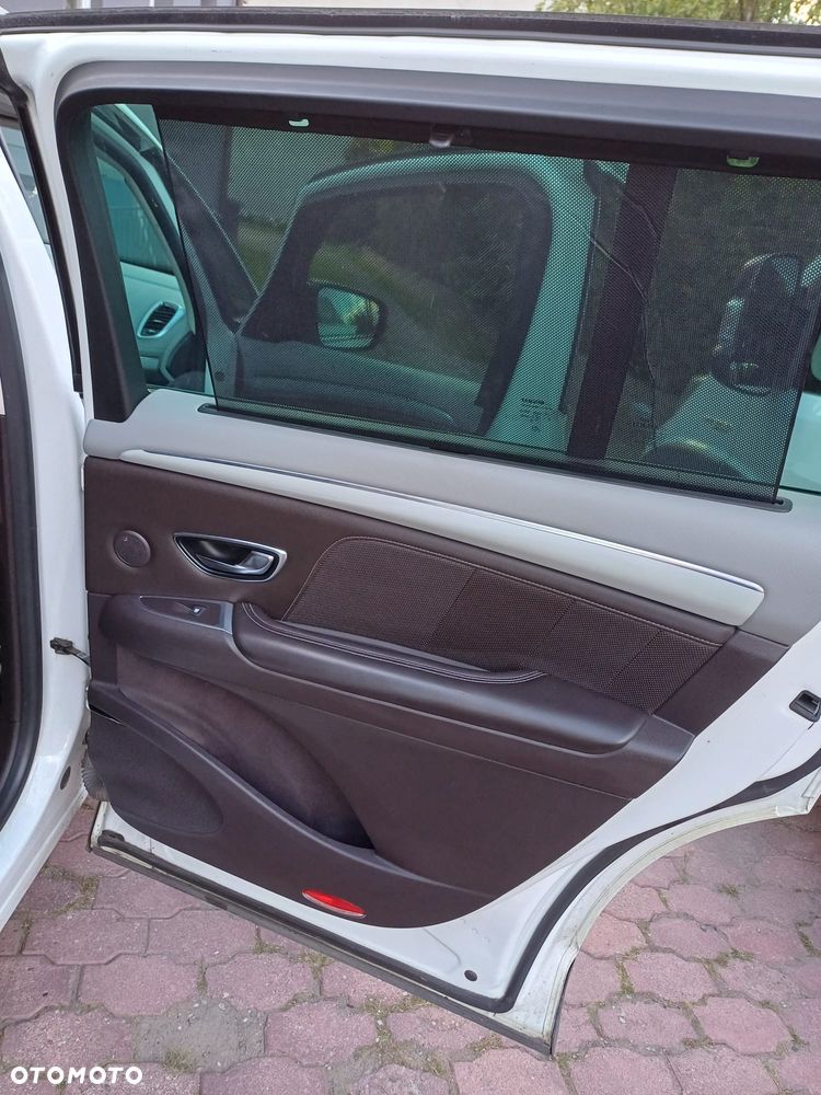 Renault Espace 1.6 dCi Energy Initiale Paris EDC 7os - 27