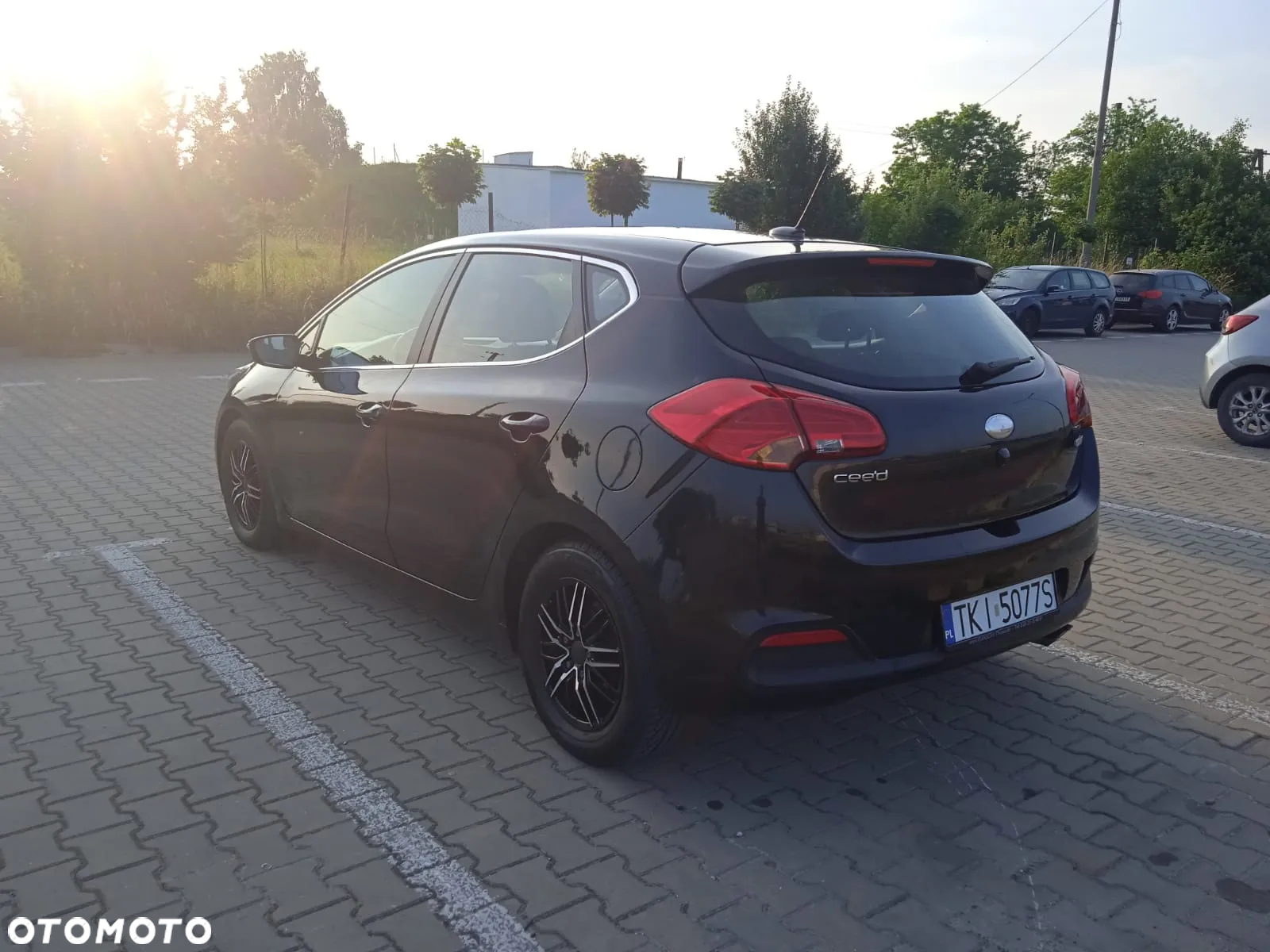 Kia Ceed - 8
