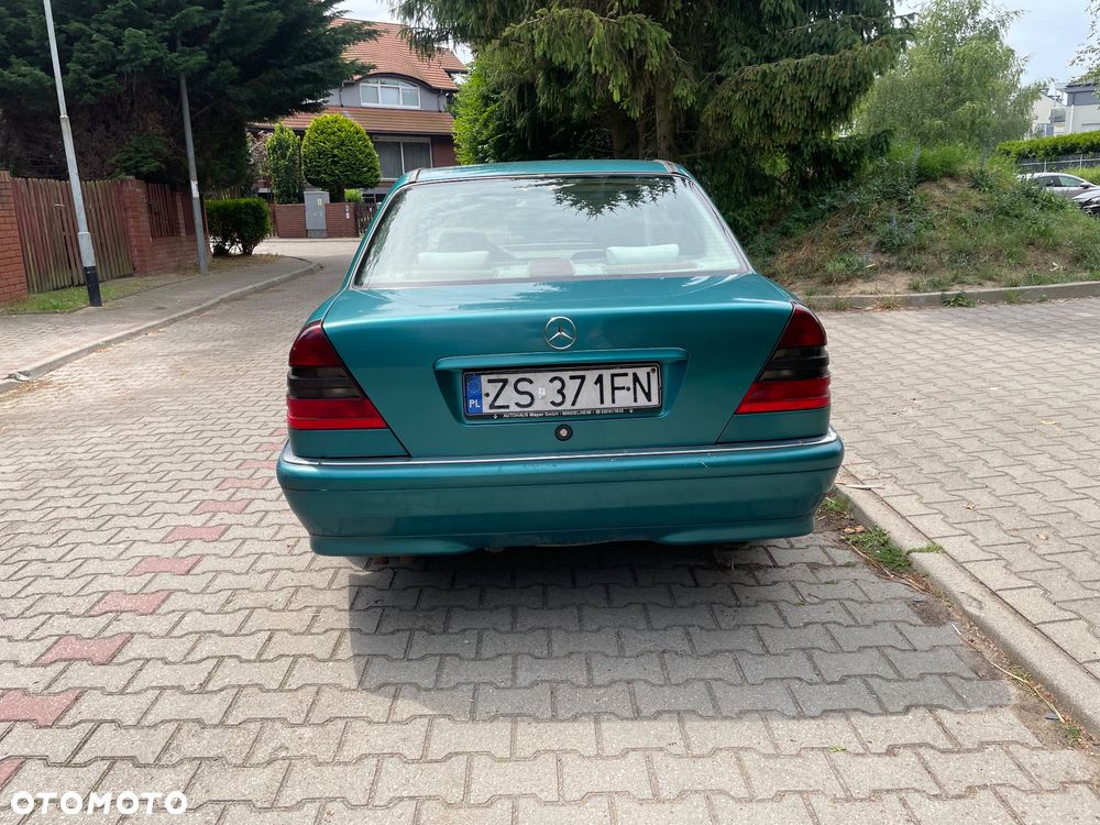 Mercedes-Benz Klasa C - 19