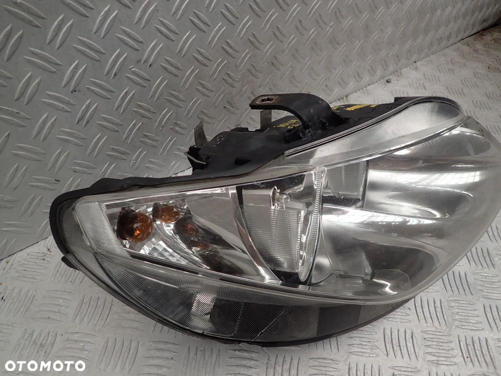 LAMPA PRAWY PRZÓD SEAT IBIZA IV 6J2941006D - 2