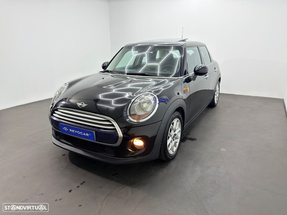 MINI 5 Portas Cooper D - 6