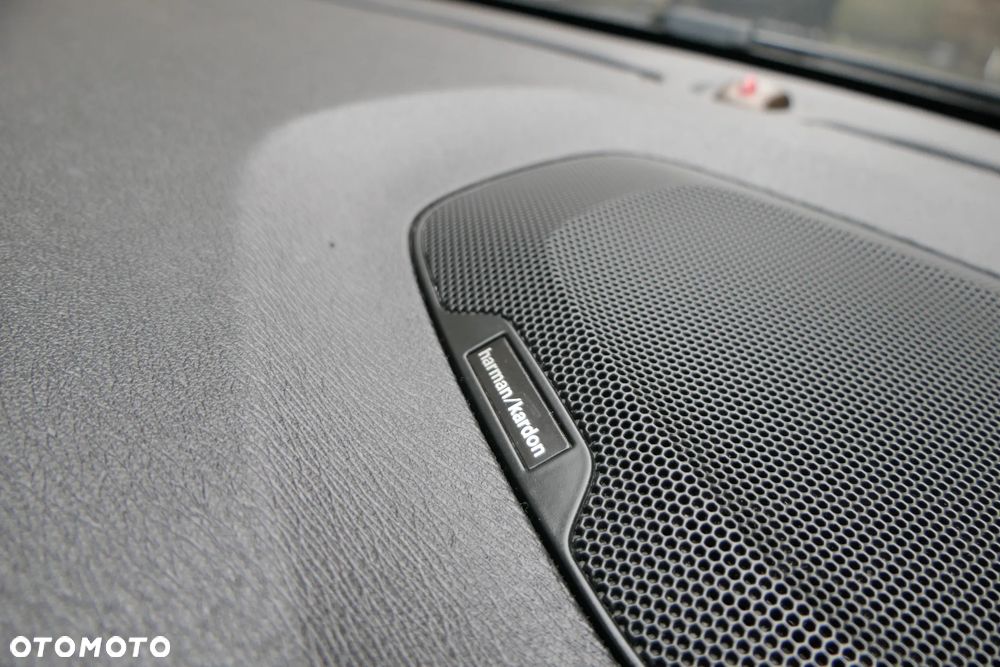 Volvo V40 D4 RDesign - 22