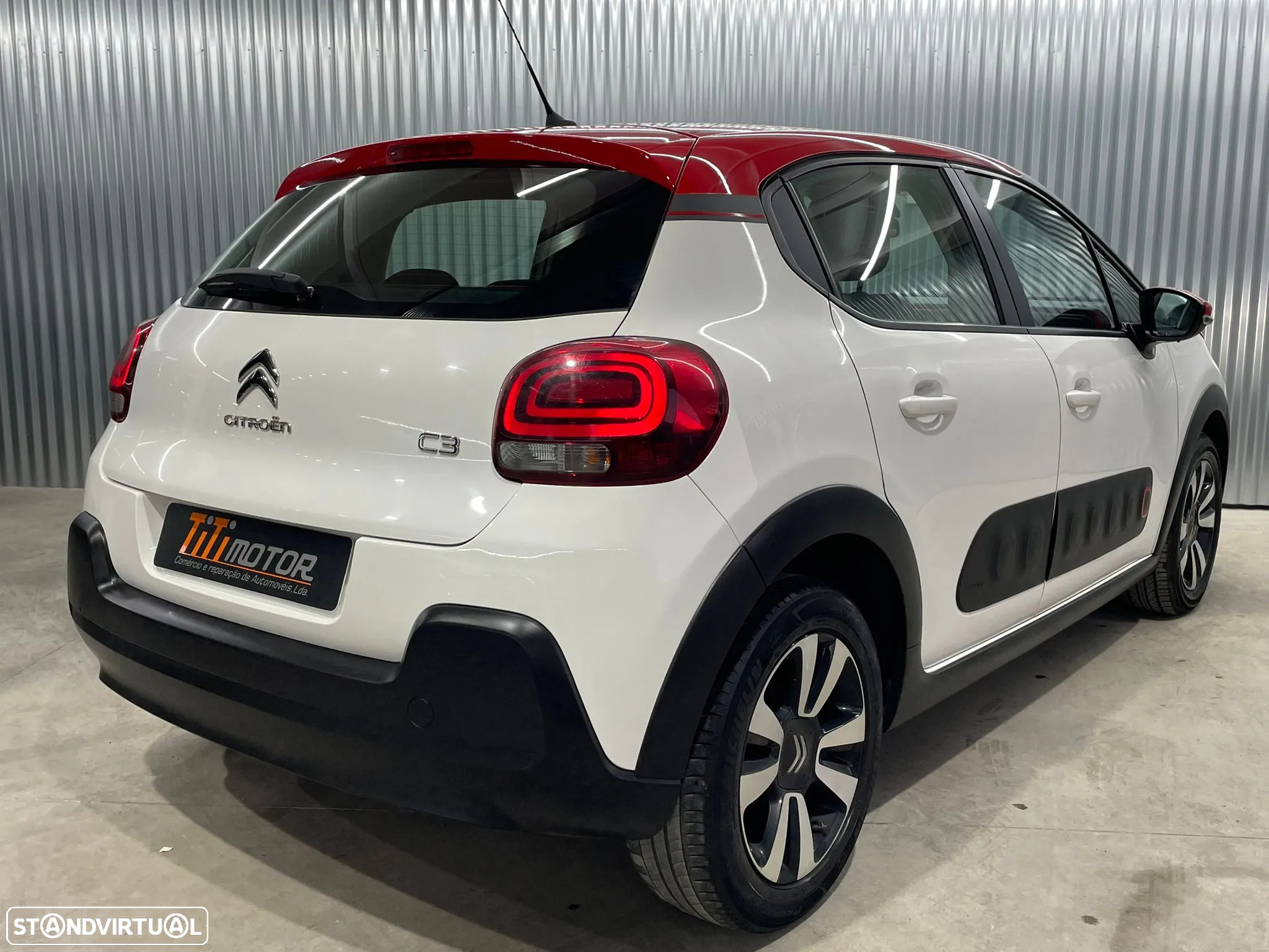 Citroën C3 1.2 PureTech Shine - 4