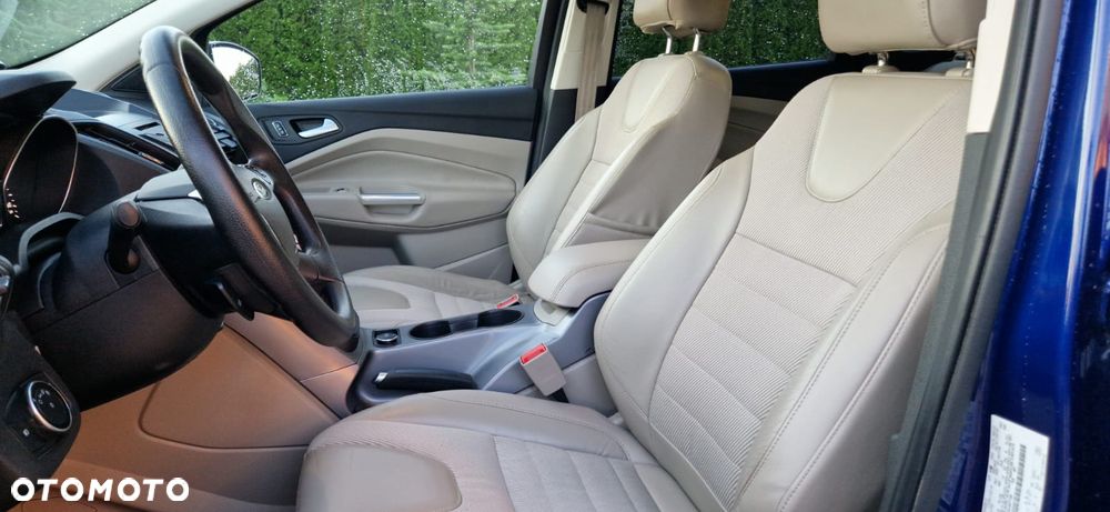 Ford Escape 2.0 EcoBoost AWD Titanium - 22