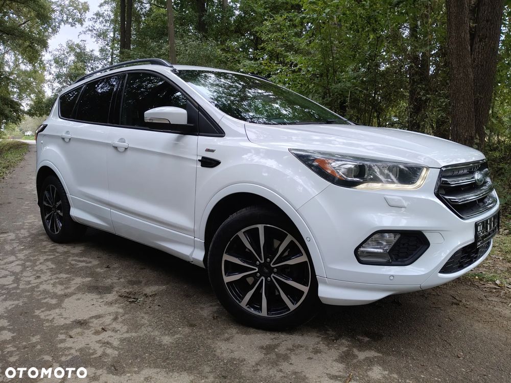 Ford Kuga 2.0 TDCi 2x4 ST-Line - 25