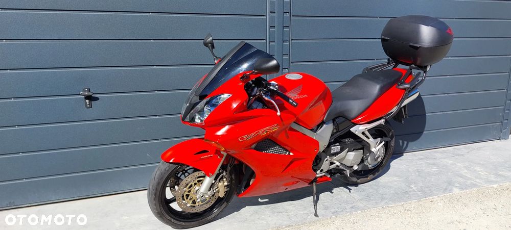 Honda VFR - 1