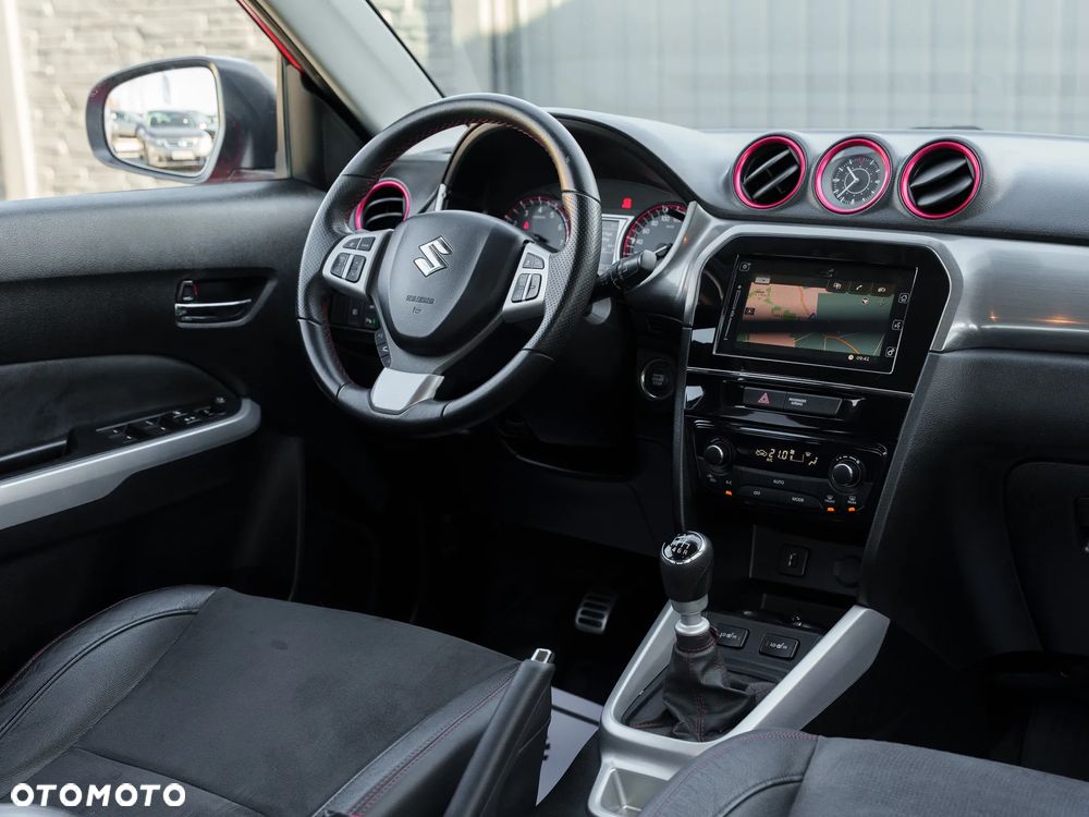 Suzuki Vitara 1.4 Boosterjet Premium 2WD - 20