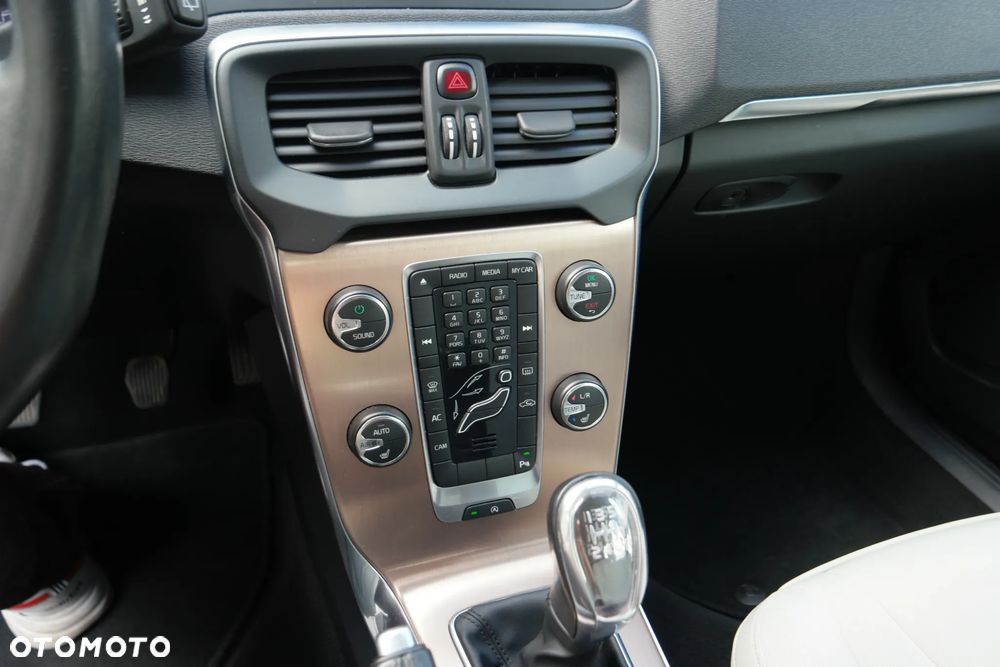 Volvo V40 - 28