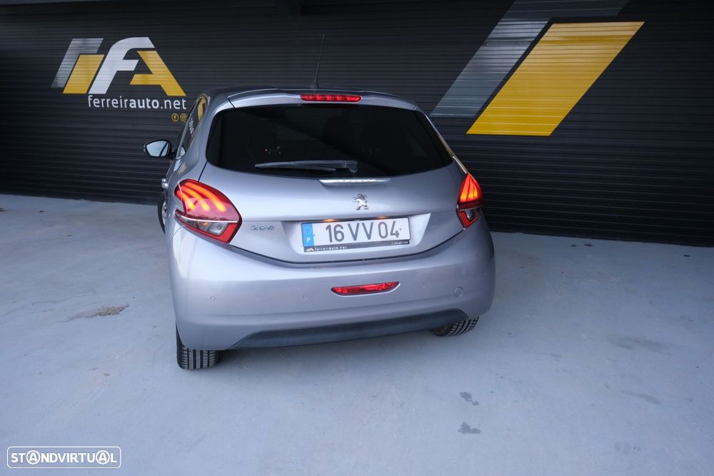 Peugeot 208 1.5 BlueHDi Signature - 5