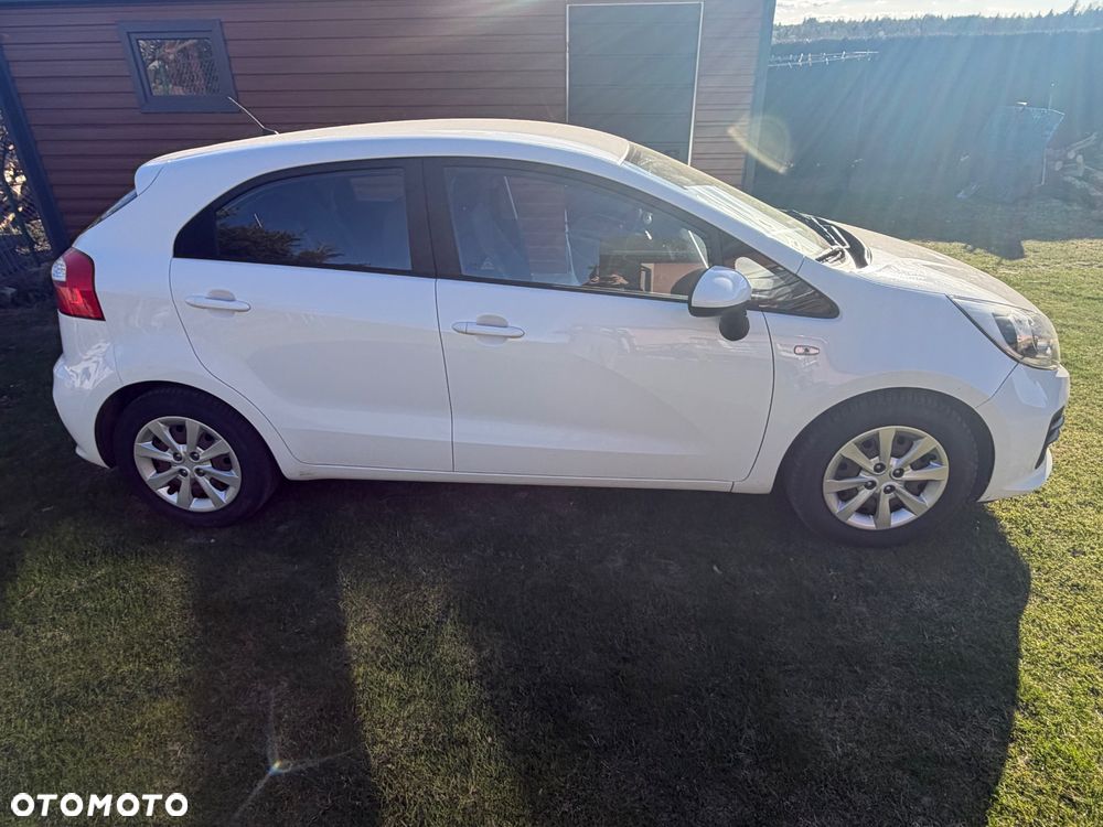 Kia Rio 1.1 crdi L - 3