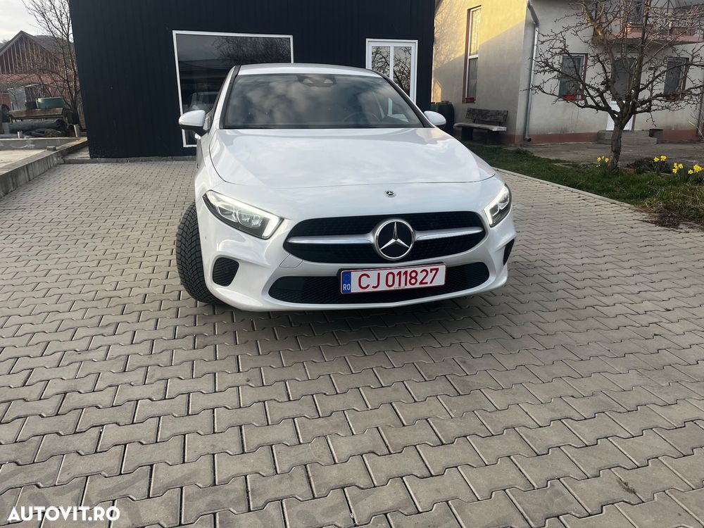 Mercedes-Benz A 250 e Sedan Aut. - 3