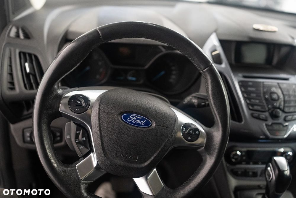 Ford Tourneo Connect - 12