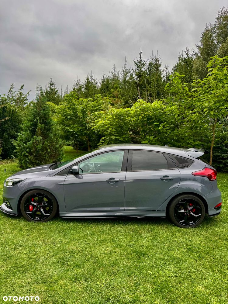 Ford Focus - 3