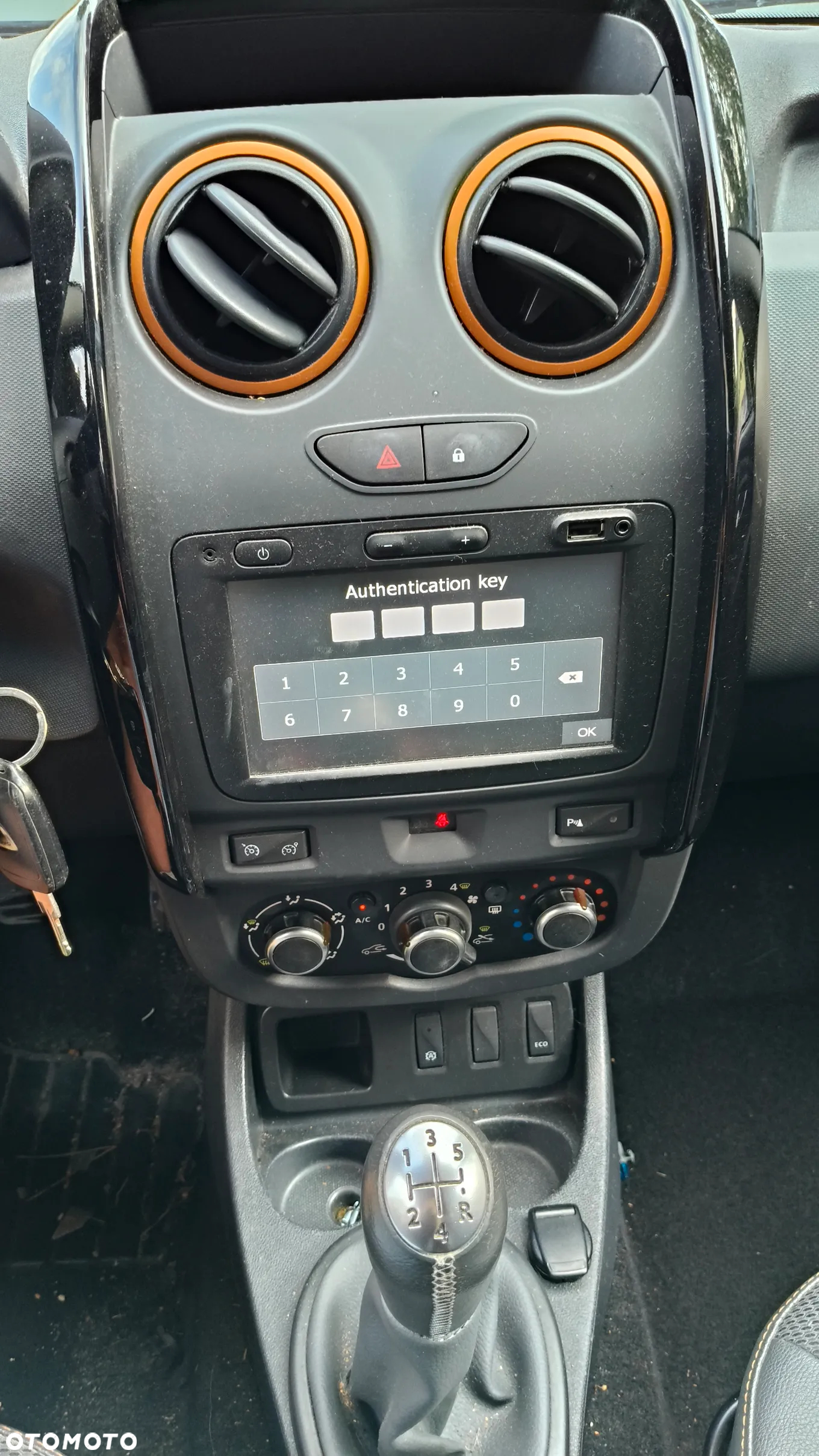 Dacia Duster 1.6 SCe Ambiance S&S - 20
