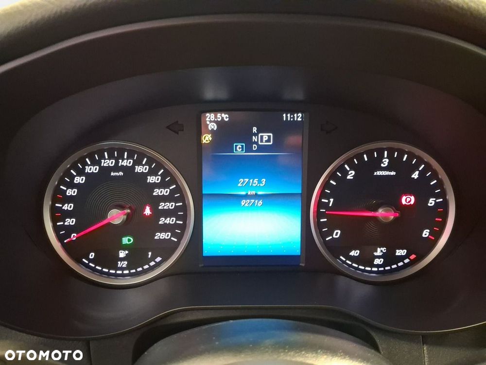 Mercedes-Benz GLC - 24