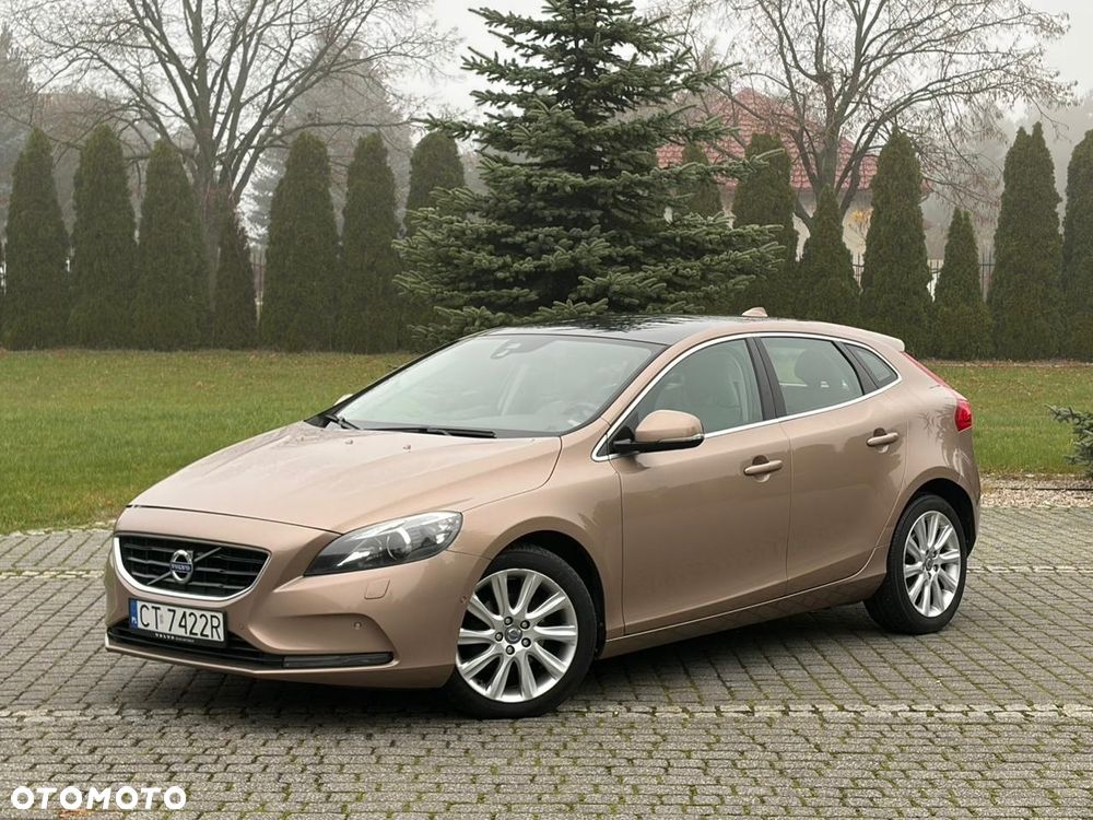 Volvo V40 D2 Summum - 1