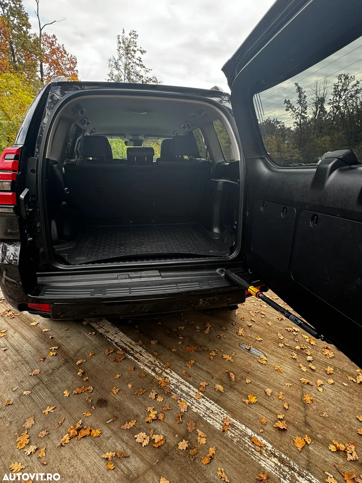 Toyota Land Cruiser 2.8l Turbo D-4D A/T Executive - 12