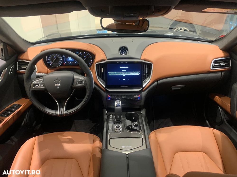 Maserati Ghibli - 8