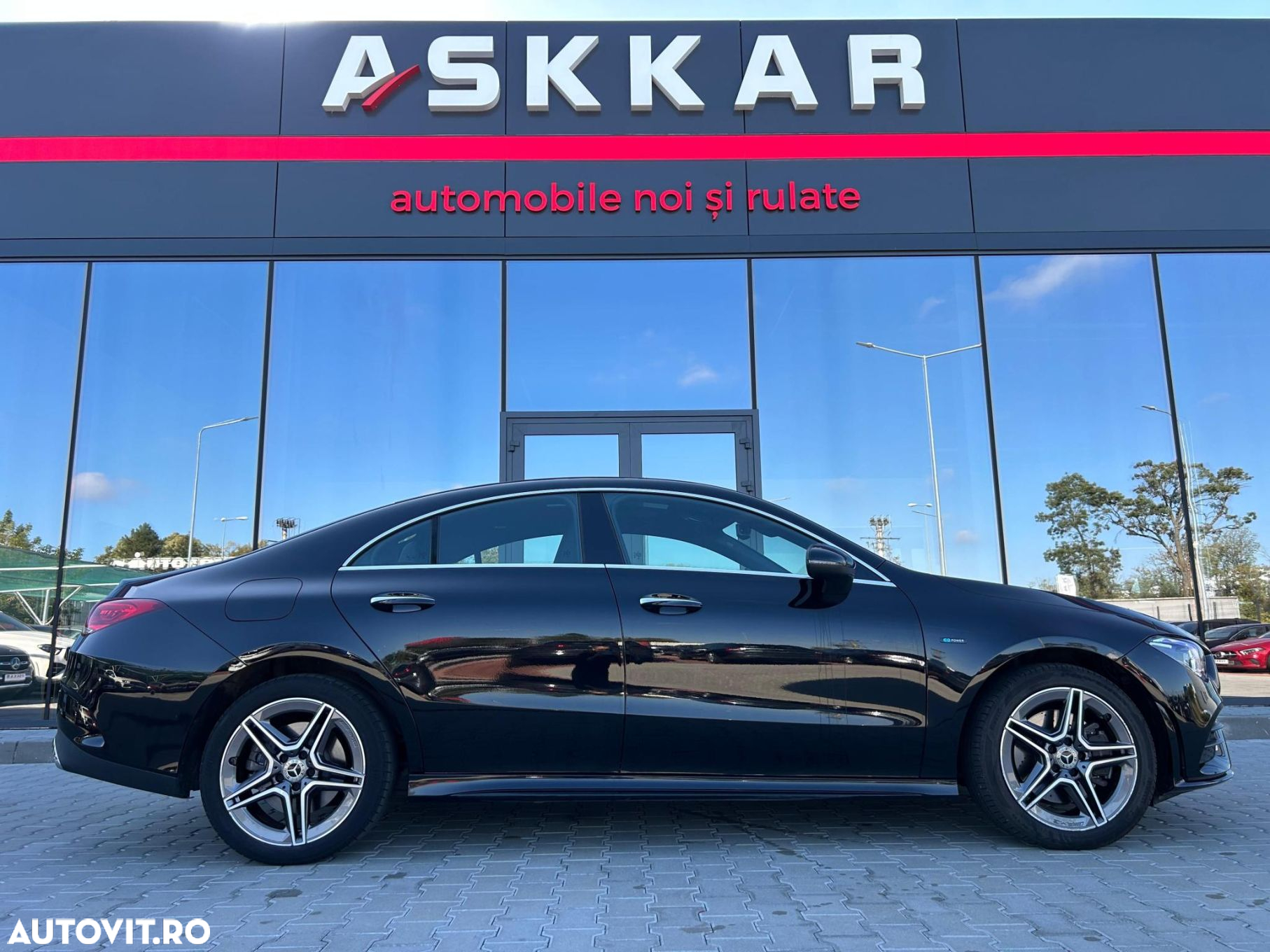 Mercedes-Benz CLA 250 e 8G-DCT AMG Line Advanced Plus - 4