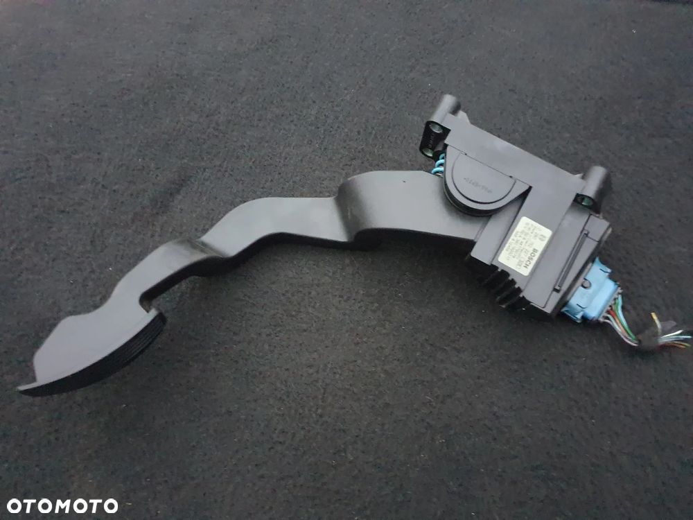 POTENCJOMETR PEDAŁ GAZU FIAT STILO 1.2 1.6 16V 0280752227 - 1