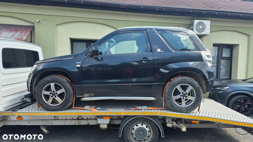 Suzuki Grand Vitara 1.9 DDiS Comfort - 12