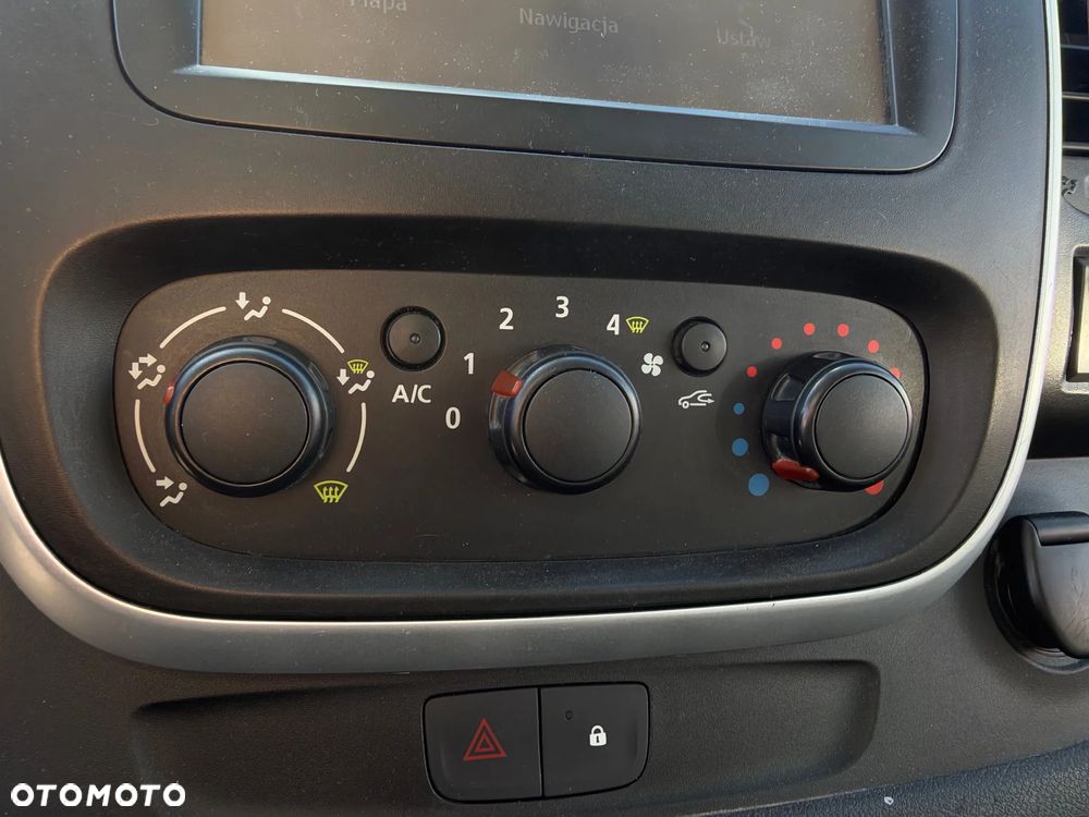 Renault Trafic - 17