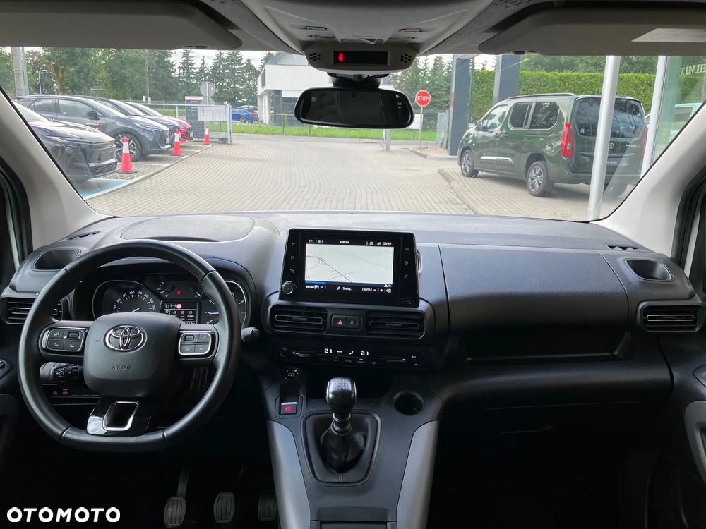 Toyota Proace City Verso 1.2 Turbo L1 Team Deutschland - 21
