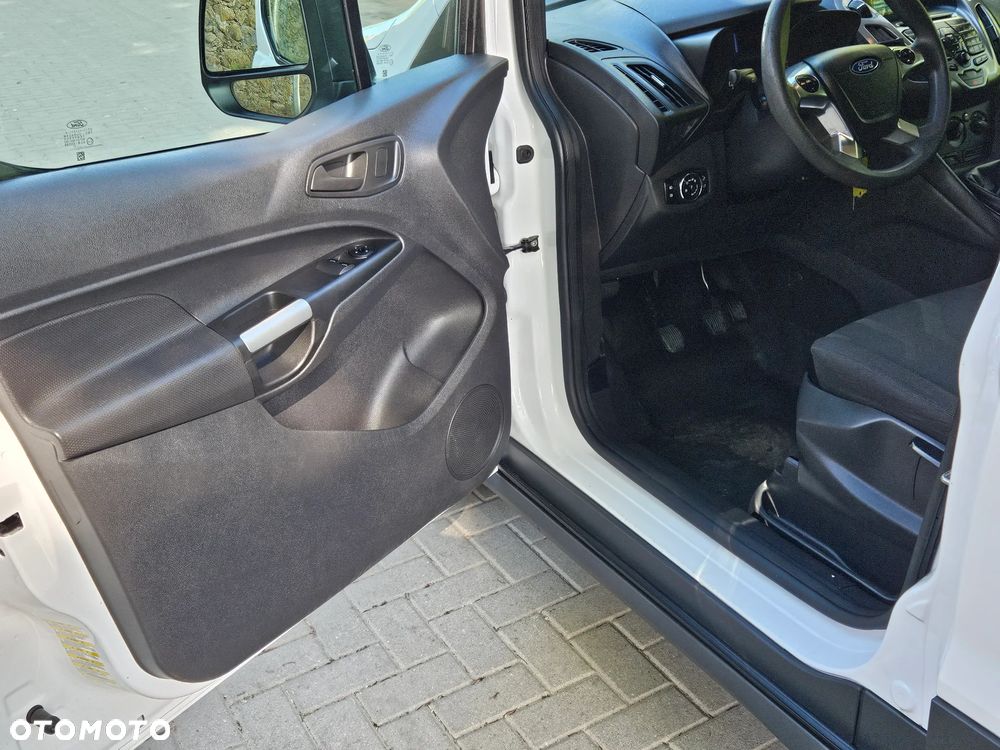 Ford Transit Connect - 22