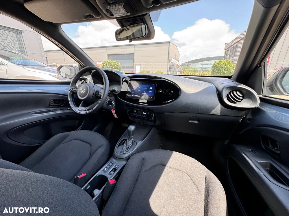 Toyota Aygo X 1.5l HEV 116CP Active - 24