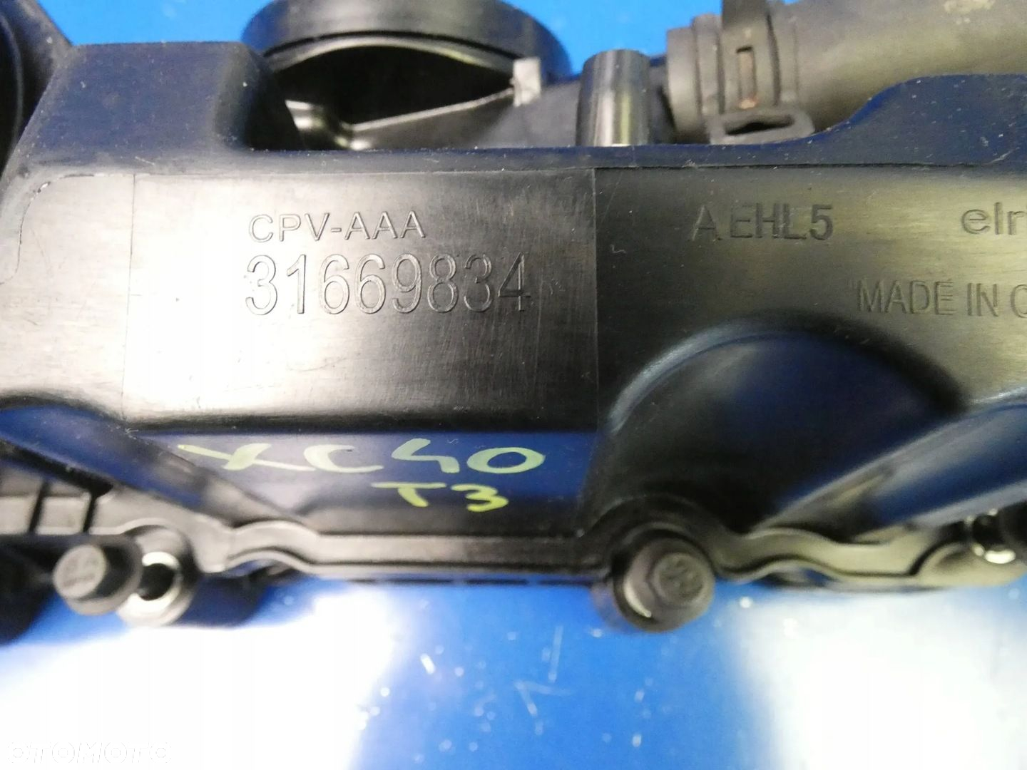 VOLVO XC40 1.5 T3 TURBO POKRYWA ZAWORÓW SEPARATOR ODMA WLEW OLEJU - 4