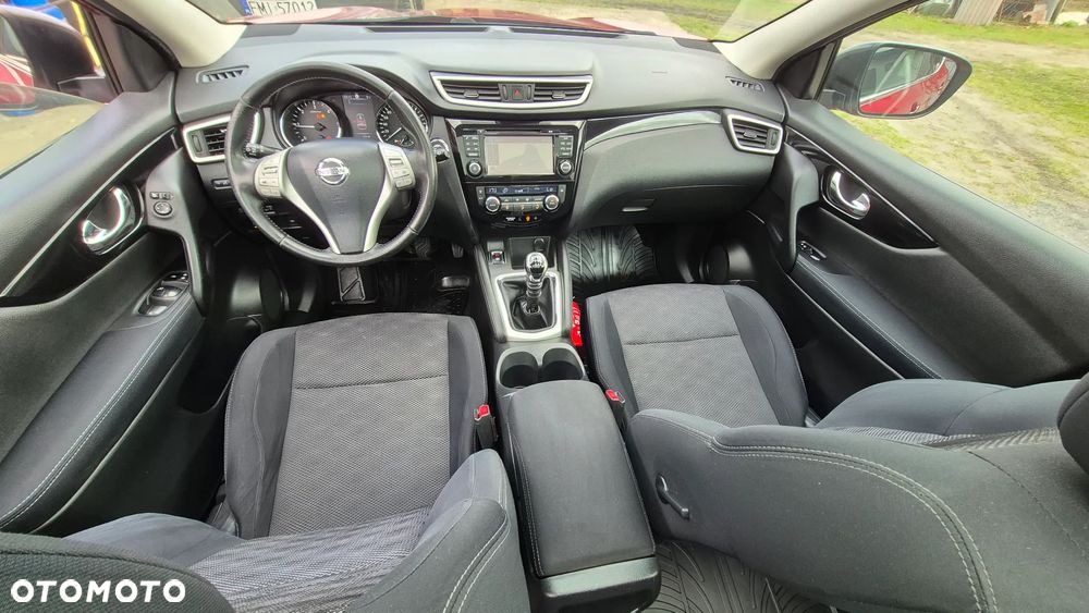 Nissan Qashqai 1.6 dCi N-Connecta - 17