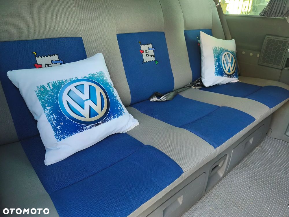 Volkswagen Multivan - 22