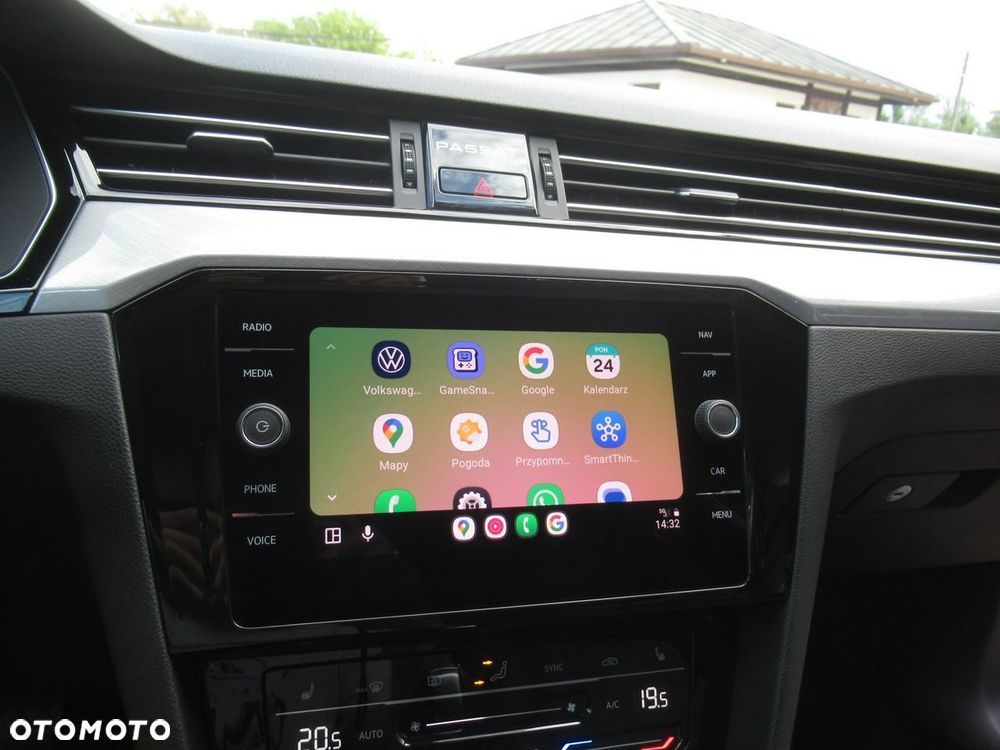 Volkswagen Passat 2.0 TSI Business DSG - 29