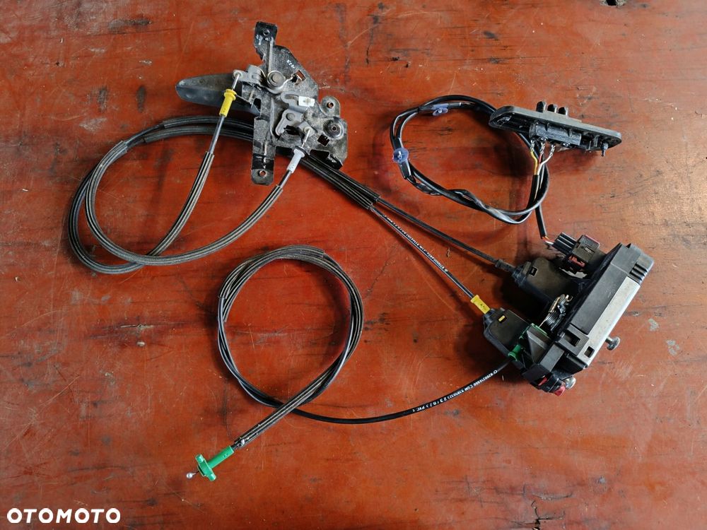 pole stykowe krańcówka kostka drzwi przesuwne trafic vivaro primastar 01-14 - 2