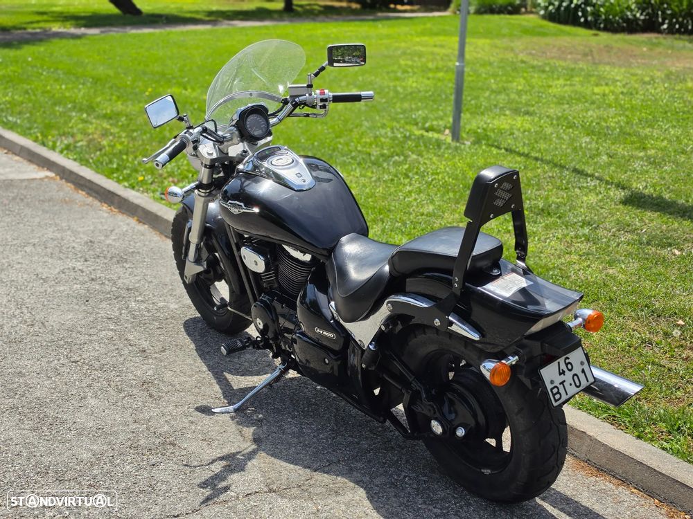 Suzuki Intruder M800 - 9