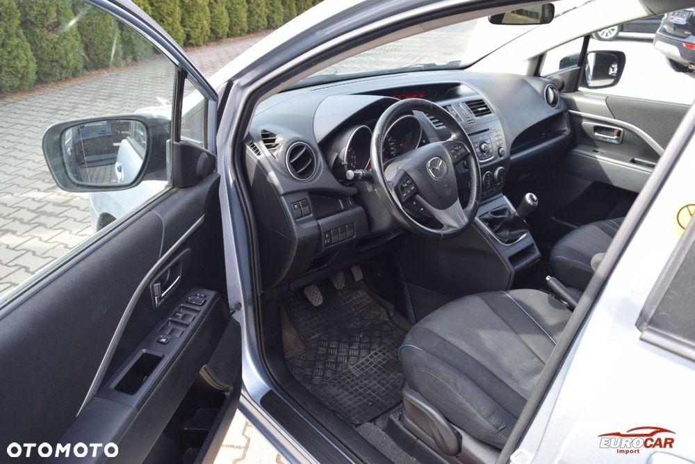 Mazda 5 - 8